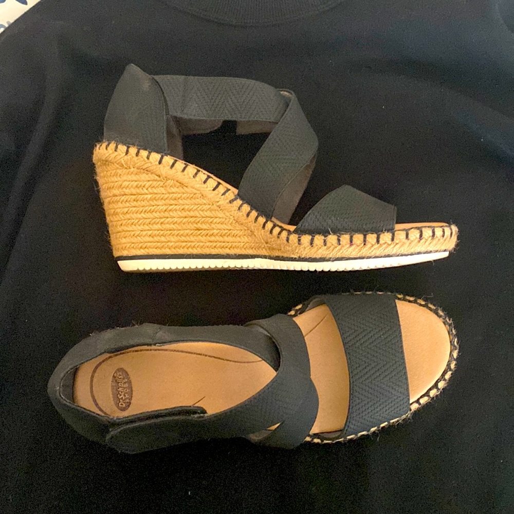 Dr schools comfortable wedge Sandles